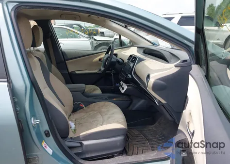 2016 Toyota Prius z USA, uszkodzony, nr VIN JTDKBRFU6G3007769